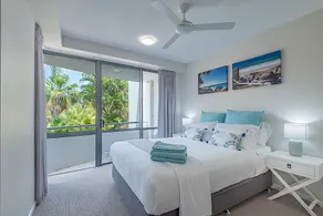 Chic Noosa riverside apt with great facilities - Image 4