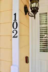 Coastal luxury in small town - Image 3