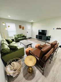 5 Bed | 3 Bath | Great Location - Image 3