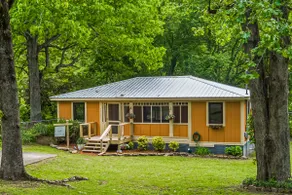 ⁂ Sunset Cottage | .25 miles from Brow Park⁂ - Image 3