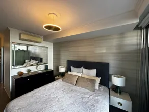 Stylish Large 2Bed2Bath Apartment - Image 2