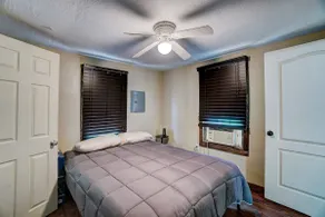 Aly's Oasis - with 5 beds 1/4 mile from downtown - Image 5