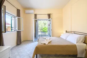 Fotini's Apartment by the Sea 2 - Image 2