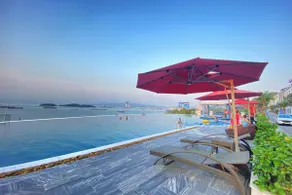 Ha Long Bay Seaside Mansion - Image 3