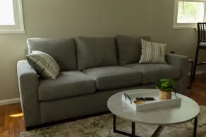 Cute apartment #2 near hospital and Ball State - Image 4