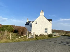 Gillean House-Spectacular beachfront property-Skye - Image 3