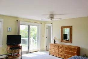 Honeysuckle Suite with AC & Deck - Image 5