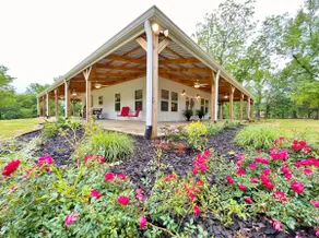Farmhouse Retreat/Private 2 Acres - Image 5