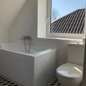 3 bedroom apartment - Image 2