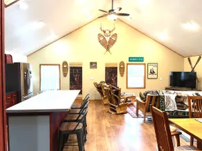 River House on 5 acres! Kayak/Fish/Relax - Image 3