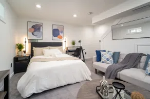 Luxury, Urban, & Elegant Oasis! Centrally-Located! - Image 3