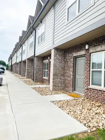Stylish and Clean Townhome, Sleeps 4 - Image 5