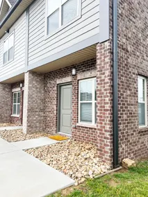 Stylish and Clean Townhome, Sleeps 4 - Image 4