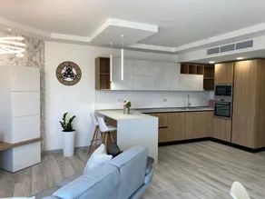 3 Bedroom Apt | Communal Pool - Image 2