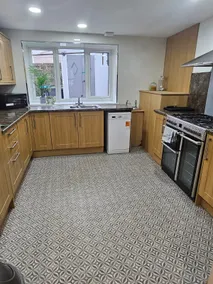 HollyJess Hoose - Image 3