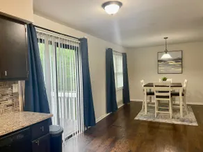 Getaway Home, Huge Yard and Smart TVs in All Rooms - Image 5