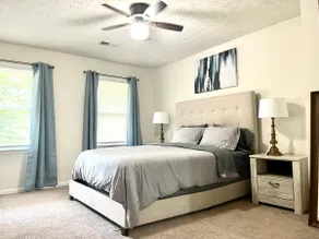 Getaway Home, Huge Yard and Smart TVs in All Rooms - Image 2