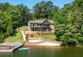 Luxury Lakehouse! Sleeps 15, Pets Welcome! - Image 2