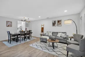 Walk to Beach | Centrally Located | Pet Friendly! - Image 3