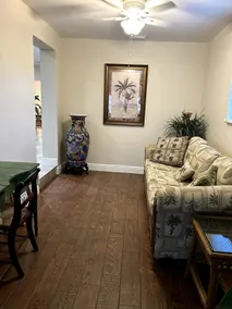 Hibiscus House - Image 5