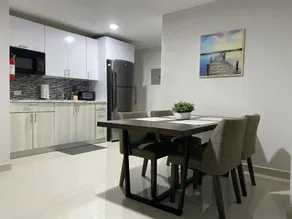 Luxury Remodeled Apt 4 - Nine14 - Image 5