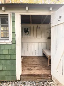 Glamping at White Clover Farm: Loggers Lodge - Image 2