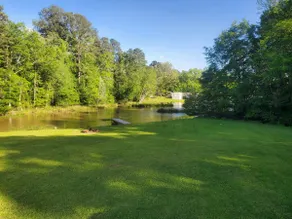 Lakeshore Lookout: Lakefront Home Lake Greenwood - Image 4