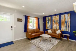 King size bed! 5-Bedroom Home W/ Outdoor Pergola! - Image 2