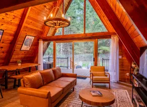 A-frame Cabin Near Mount Rainier with Hot Tub - Image 2