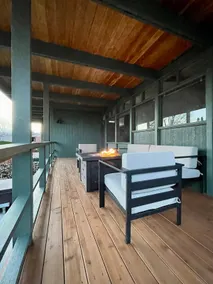 Mid-century spacious home w/ hot tub & pool table - Image 4