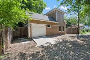 Cozy Relaxing 2BR Stay | East Austin near Downtown - Image 3