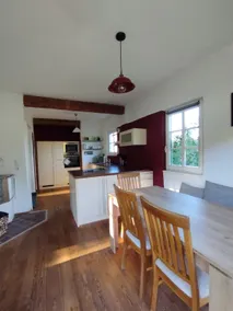 Vacation home: Great location, plenty of space and large garden - Image 5