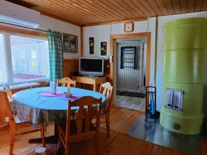 Sara and Kosti's cottage - Image 2