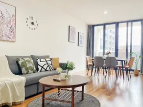 Heart of city 2BR & 2BA 2Parking, Anu, Netflix, Wi-Fi - Image 2