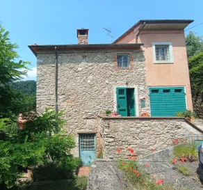 Charming house in an old village - Image 2