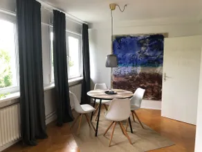 Chic artist apartment - Image 3