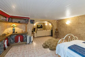 Spacious Studio ap by Polo apartments - Image 3