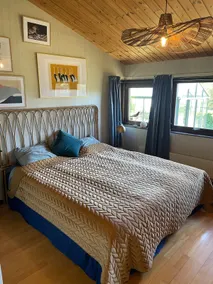 Beach villa with separate guesthouse - Image 3