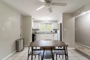 Stylish 2BR Apt in Boardman - Image 2
