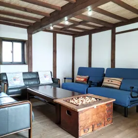 150-year-old warehouse / Private rental / Full kitchen / Kids welcome / Wine region / 30-minute drive to Sugadaira and Yunomaru Kogen - Image 5