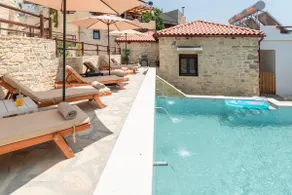 Draganigo Luxury Stone Houses 40 min from Matala - Image 3