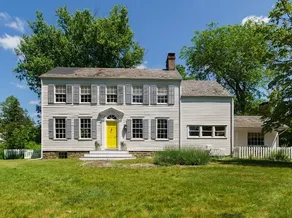 Idyllic Designer Farmhouse - Image 2