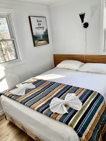 Barry's Bay Cottages: White Birch - Image 2