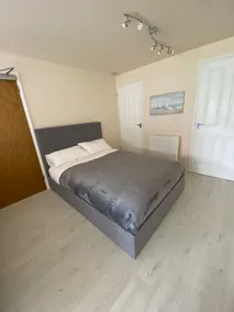 Sunny Side Guest House - Near The Beach - Image 5