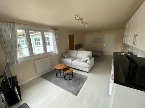 Sunny Side Guest House - Near The Beach - Image 2