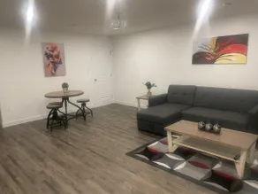 Exquisite new one bedroom basement suite. - Image 2