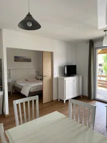 Renovated apartment, 2 bedrooms, 4 people - Image 4