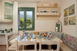 The Blooming House - Image 4