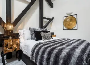 Bradford: Beautiful Two Beds Designer - Image 5