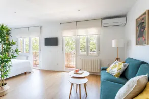 Bright & Nice close to the beach. Seasonal rent - Image 3